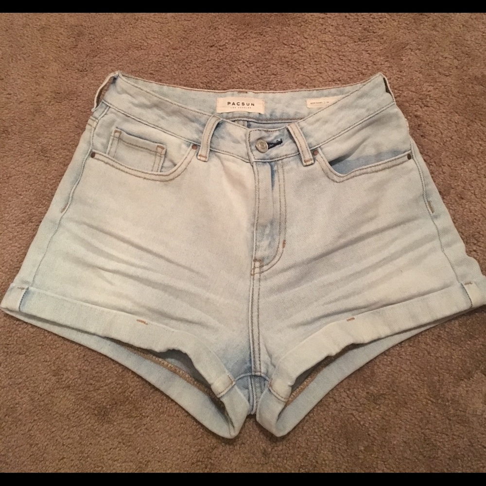 Light Wash PacSun Mom Shorts